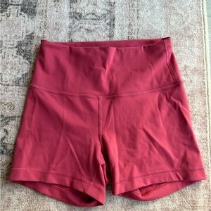 Lululemon Athletica wunder train 4” Shorts